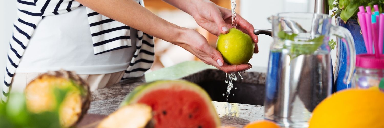 Woman soaks produce in bleach, ends up in the ER