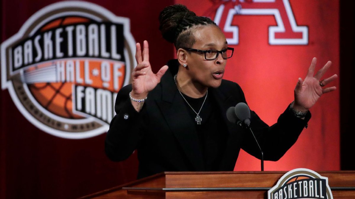WNBA’s Weatherspoon named N.O. Pelicans assistant coach