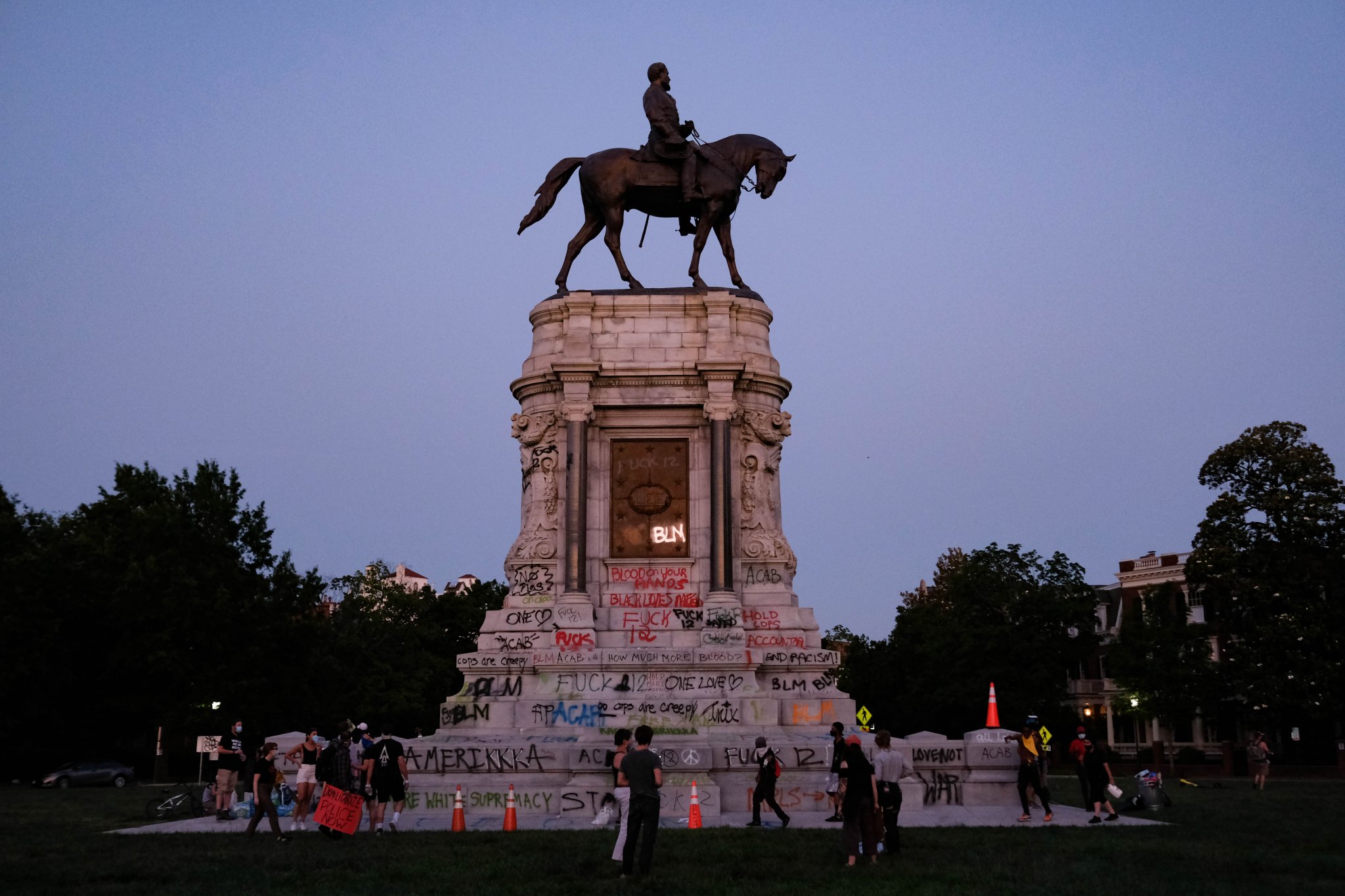 Va. Supreme Court clears way for removal of Lee monument in Richmond
