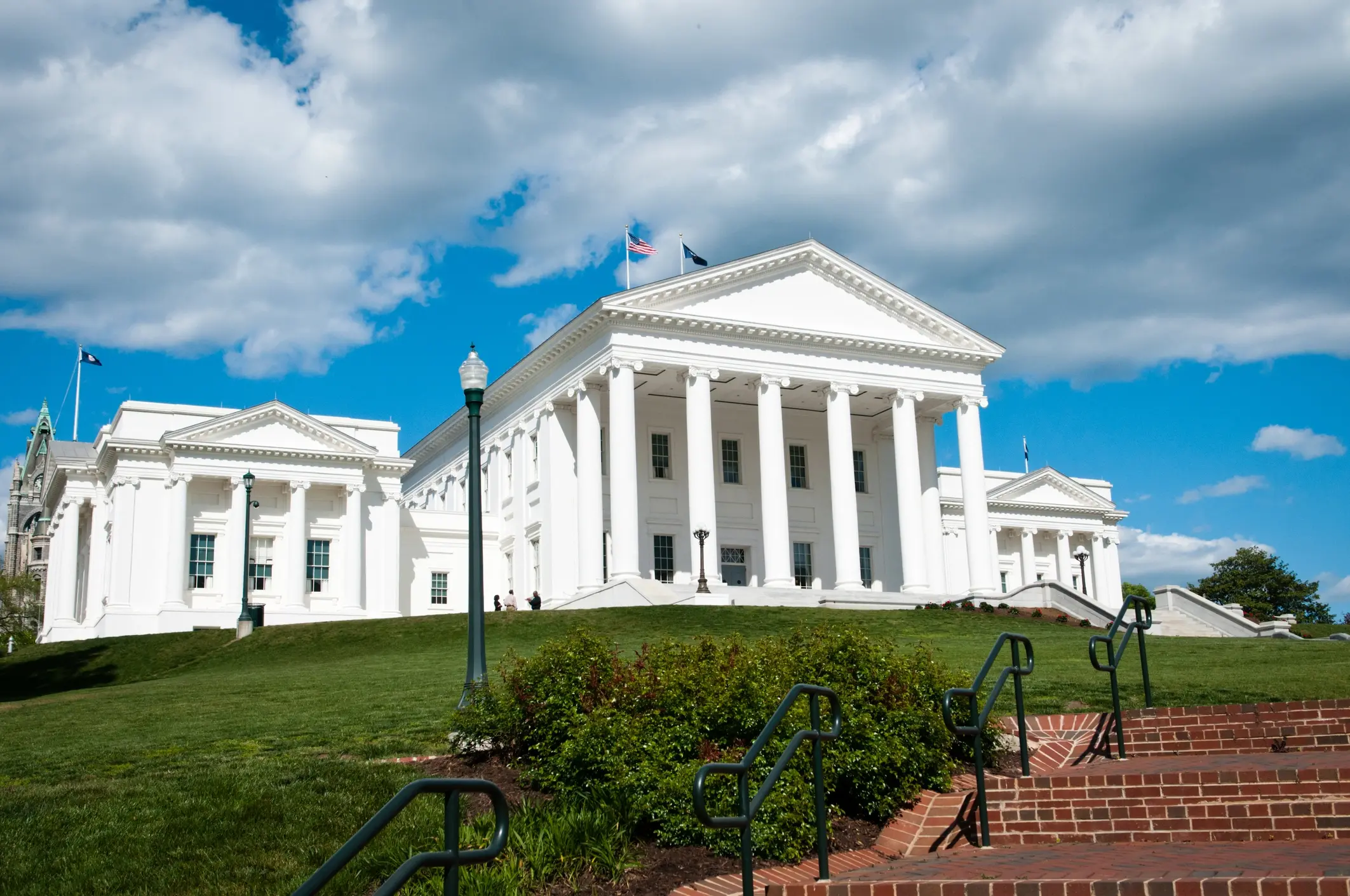 Are women better lawmakers than men? A nuanced yes, researcher finds