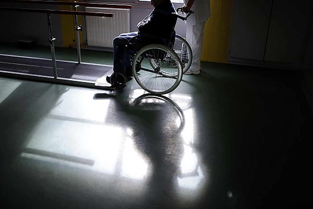 Pols slam Youngkin for failing to use millions in federal nursing home funds